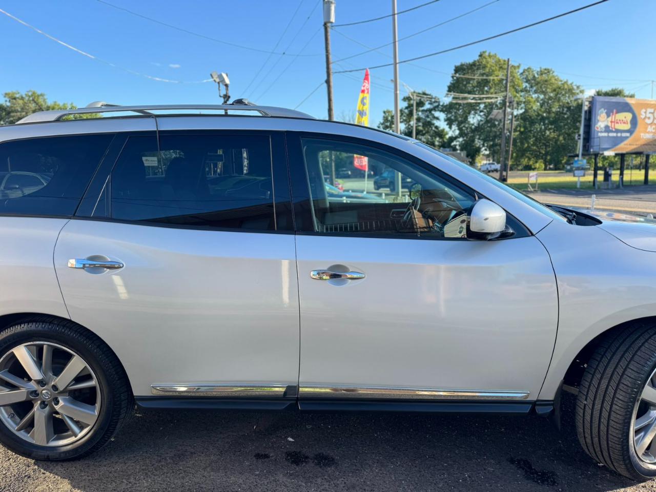 Nissan Pathfinder 4WD 4dr Platinum 2014