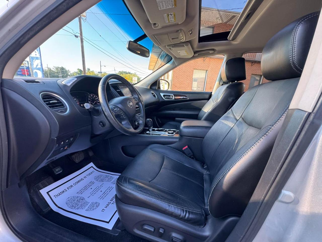 Nissan Pathfinder 4WD 4dr Platinum 2014