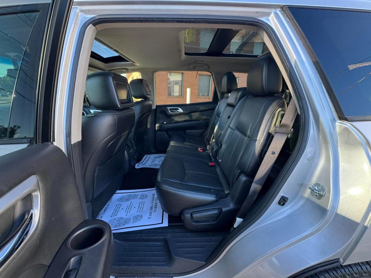 Nissan Pathfinder 4WD 4dr Platinum 2014
