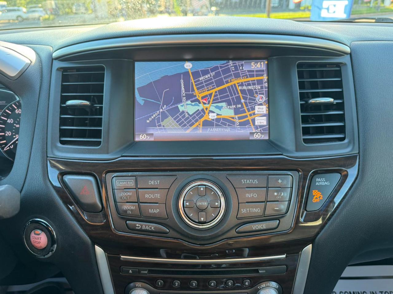 Nissan Pathfinder 4WD 4dr Platinum 2014