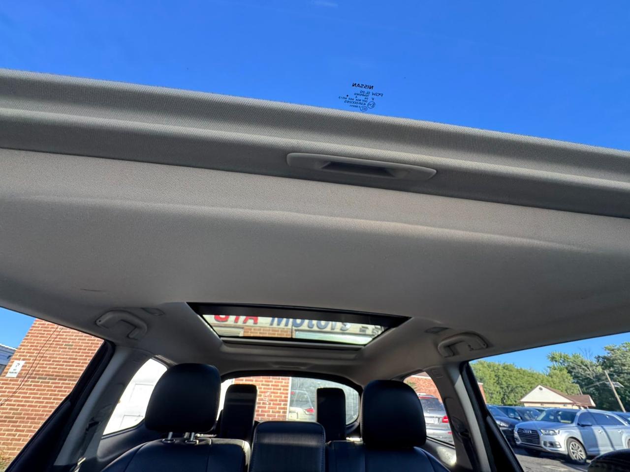 Nissan Pathfinder 4WD 4dr Platinum 2014