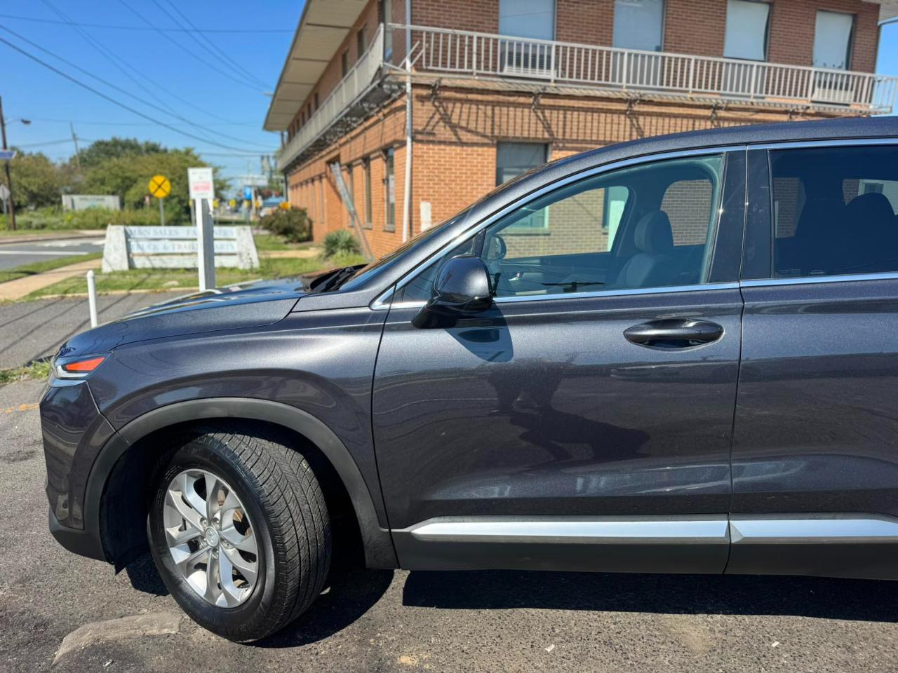 Hyundai Santa Fe SEL 2.4L Auto FWD w/SULEV 2020