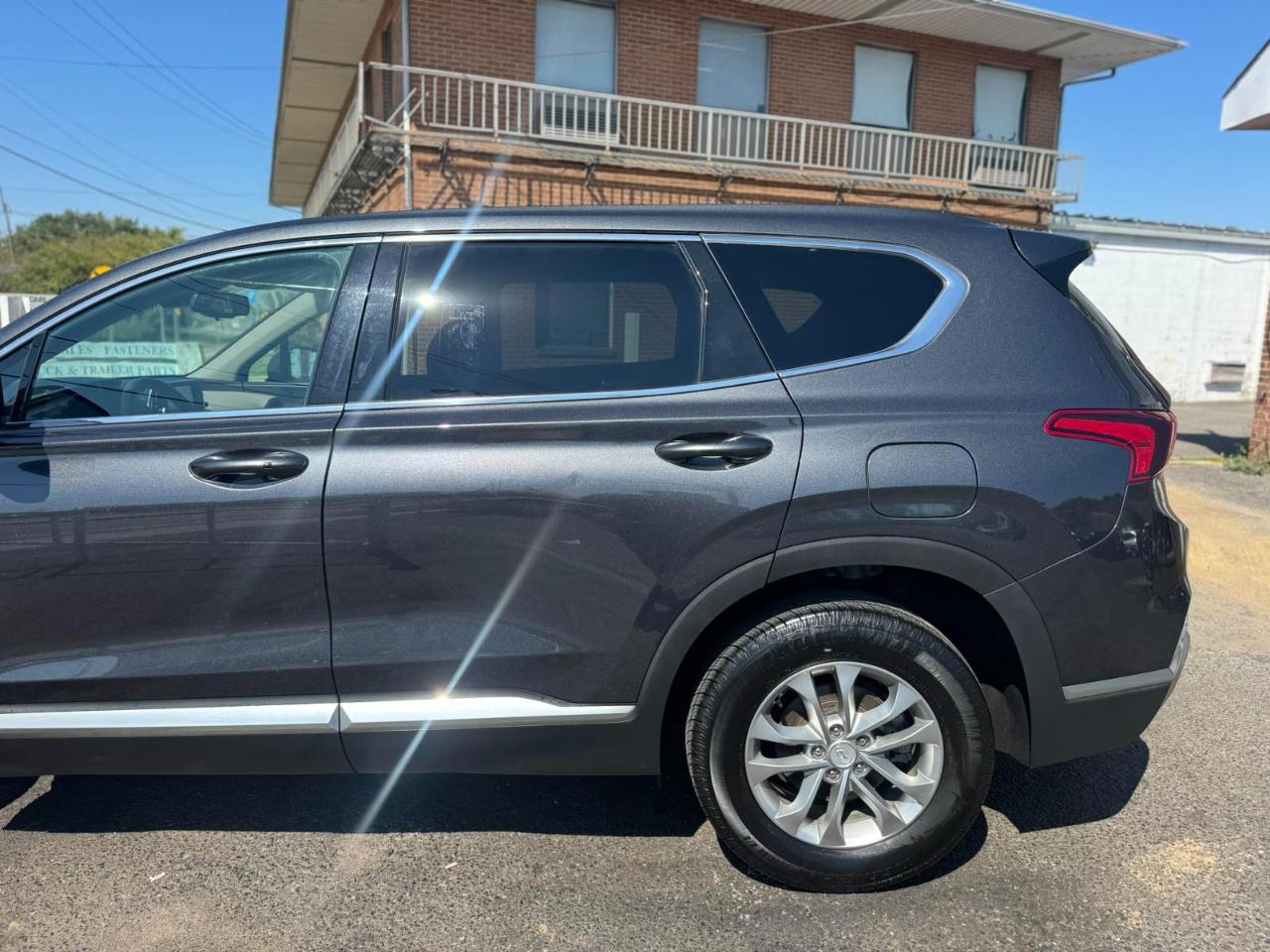Hyundai Santa Fe SEL 2.4L Auto FWD w/SULEV 2020