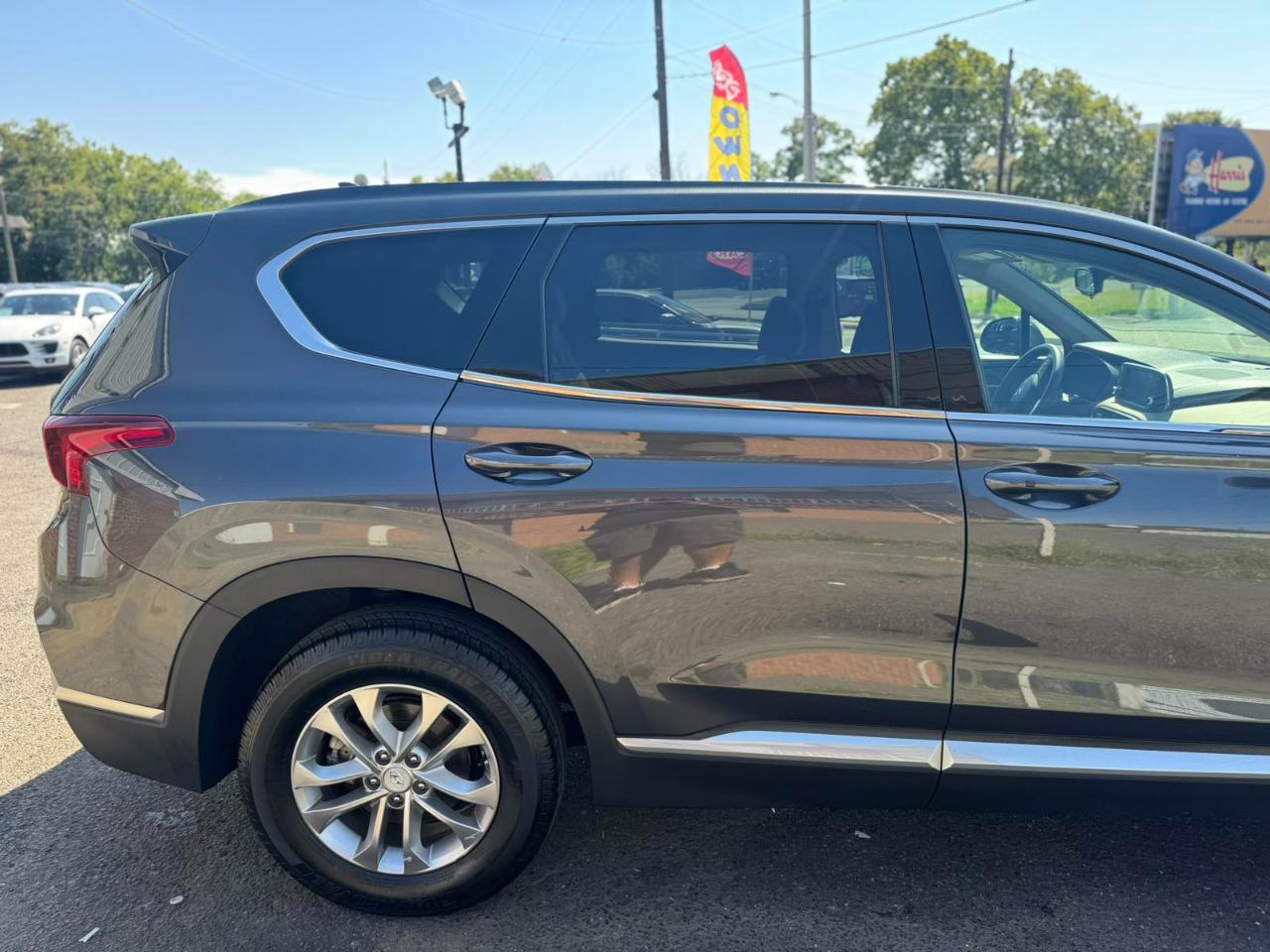 Hyundai Santa Fe SEL 2.4L Auto FWD w/SULEV 2020