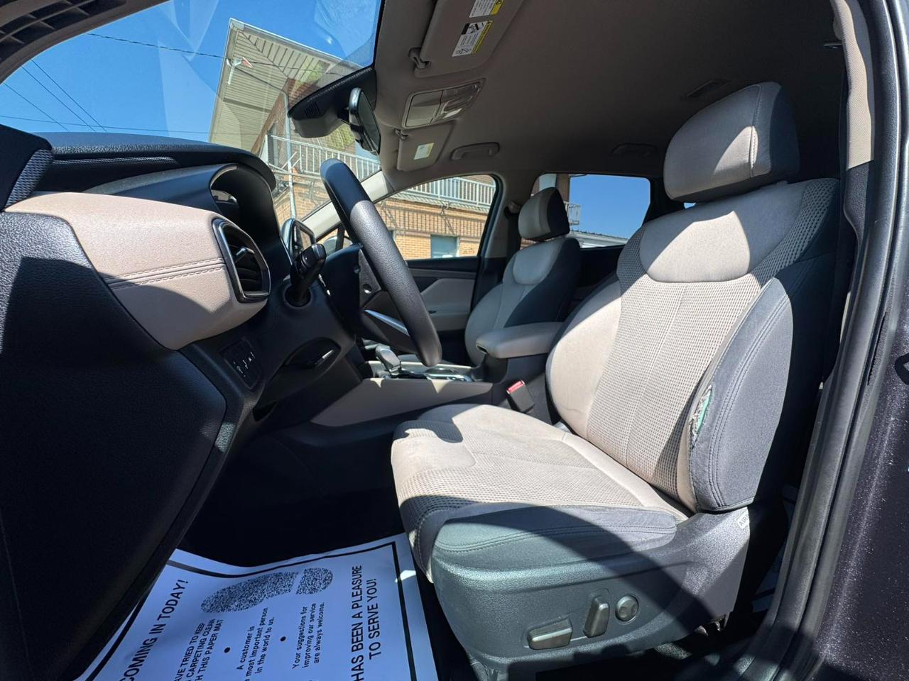 Hyundai Santa Fe SEL 2.4L Auto FWD w/SULEV 2020