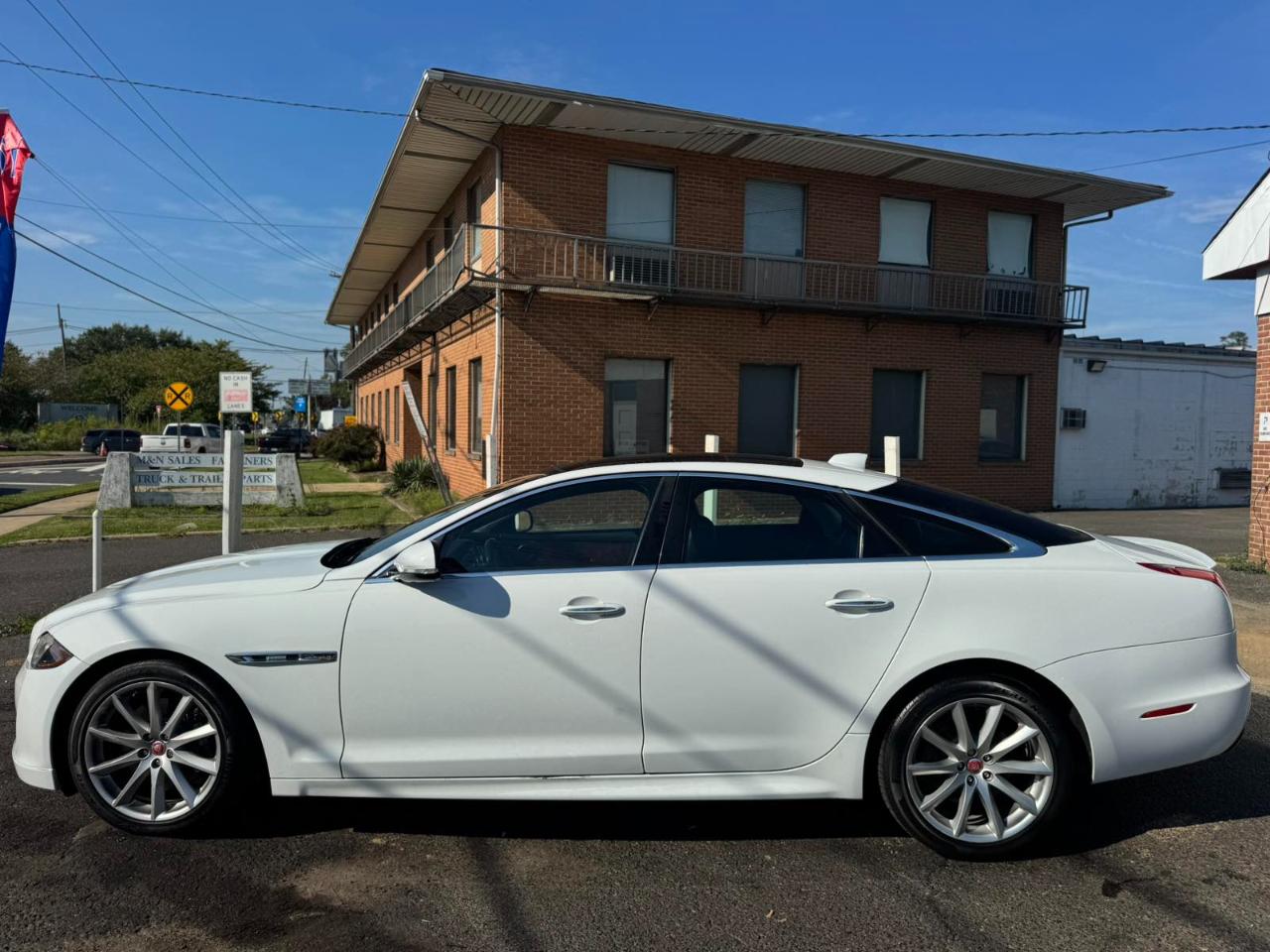 Jaguar XJ XJ R-Sport AWD 2017