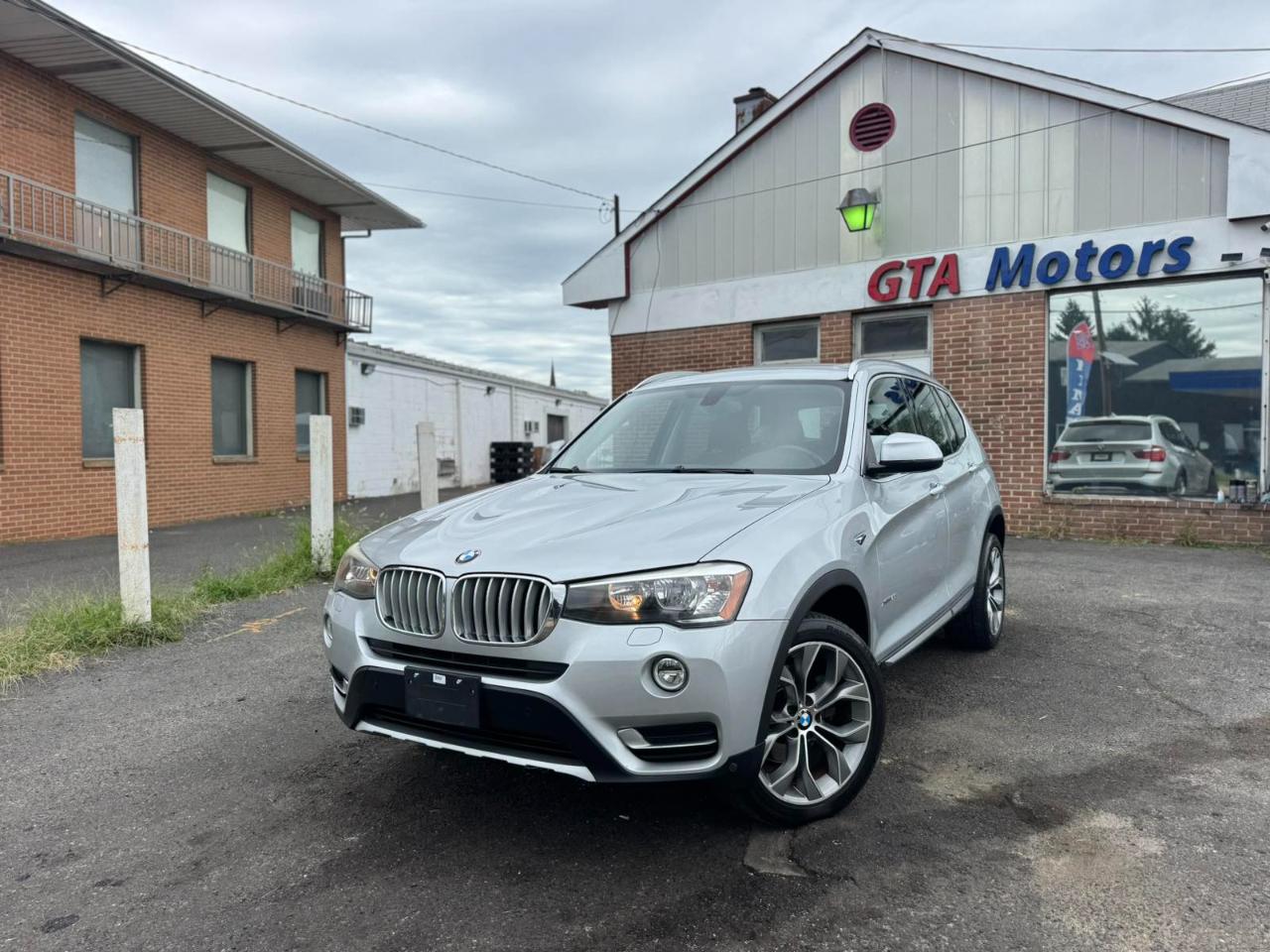 BMW X3 xDrive28i Sports Activity Vehicle 2017