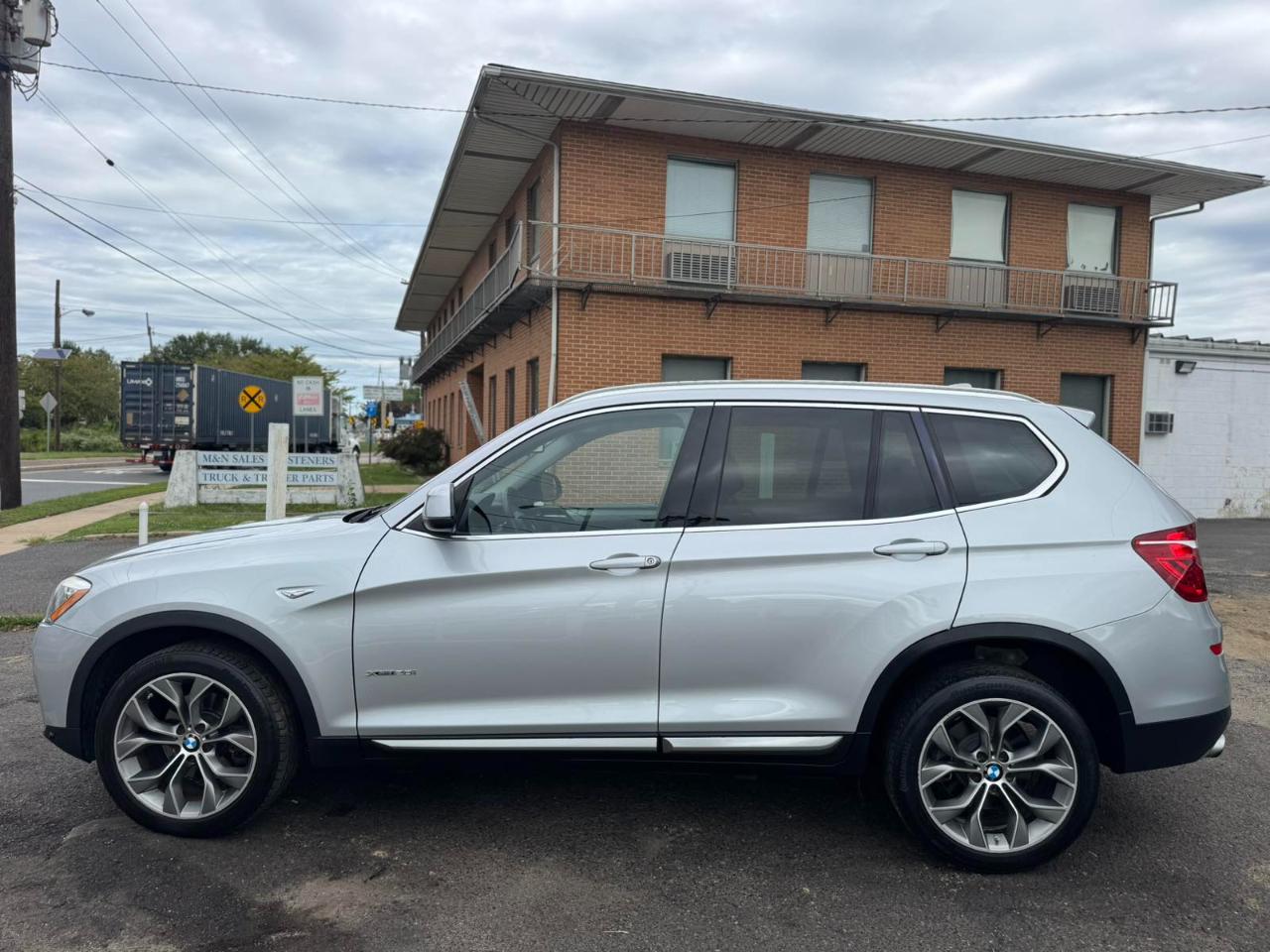 BMW X3 xDrive28i Sports Activity Vehicle 2017
