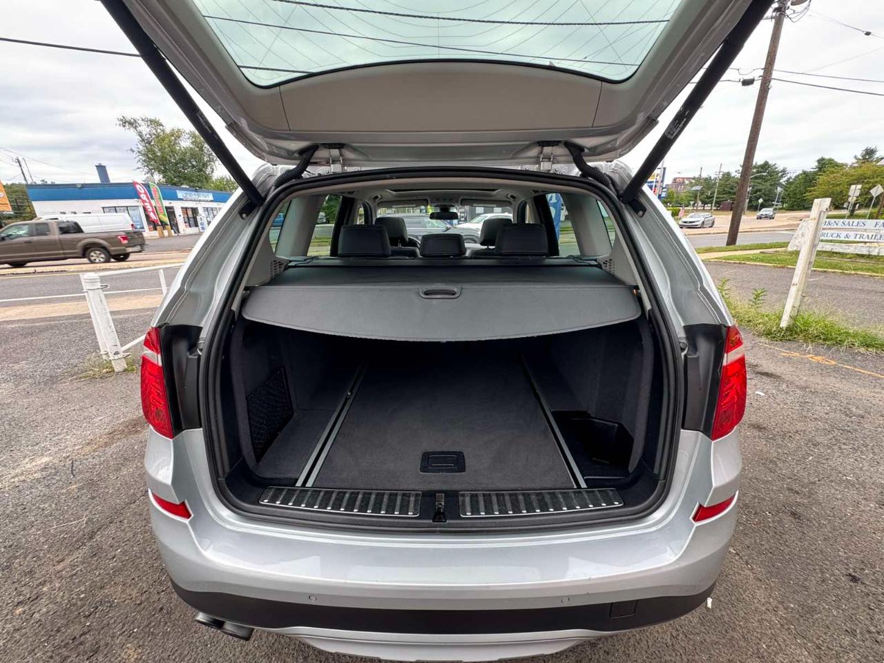 BMW X3 xDrive28i Sports Activity Vehicle 2017