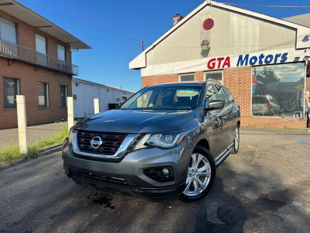 Nissan Pathfinder 4x4 SL 2019