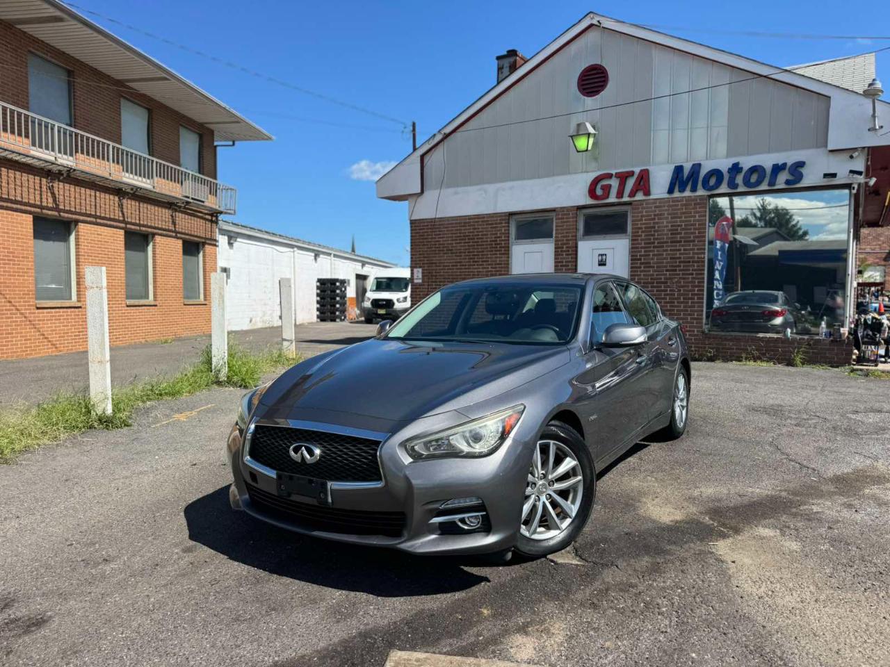 Infiniti Q50 4dr Sdn Hybrid Premium AWD 2014