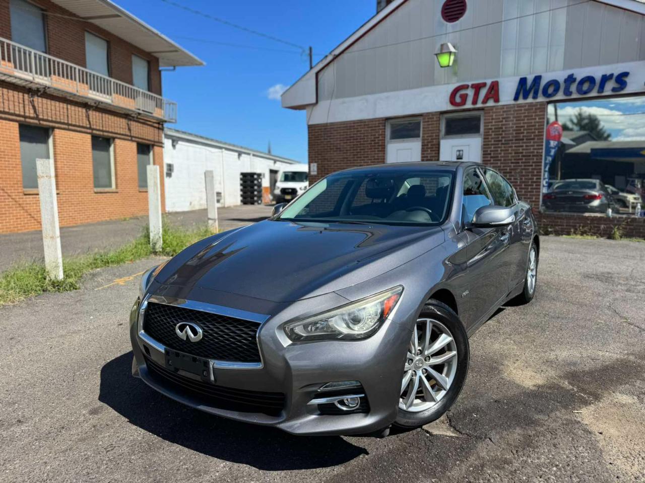 Infiniti Q50 4dr Sdn Hybrid Premium AWD 2014