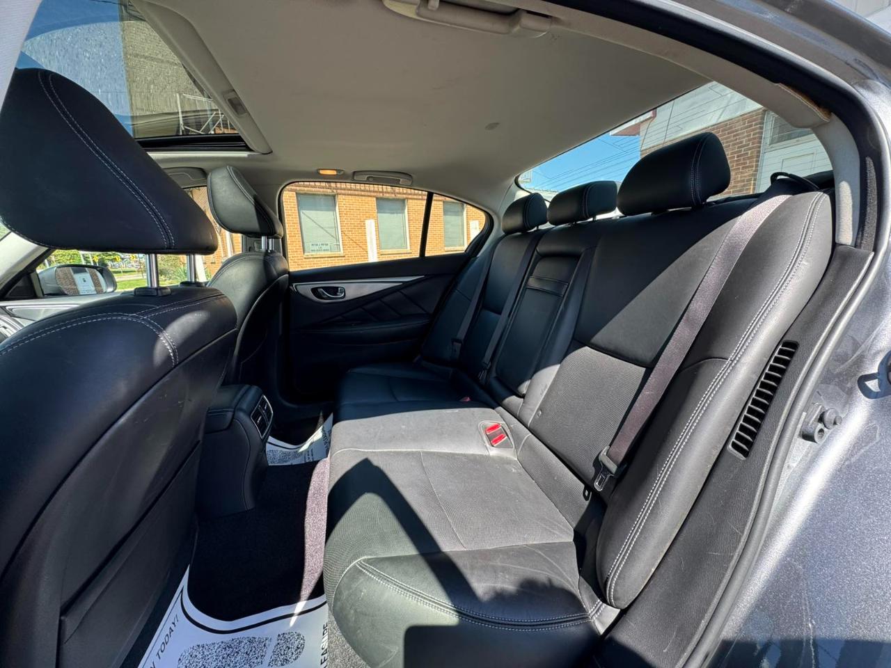 Infiniti Q50 4dr Sdn Hybrid Premium AWD 2014