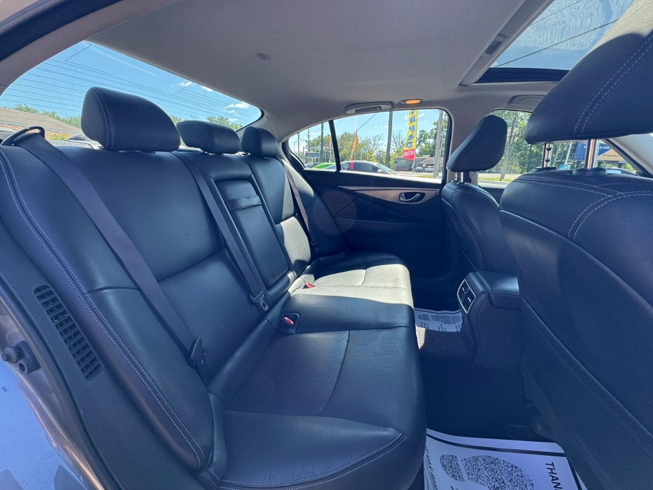 Infiniti Q50 4dr Sdn Hybrid Premium AWD 2014