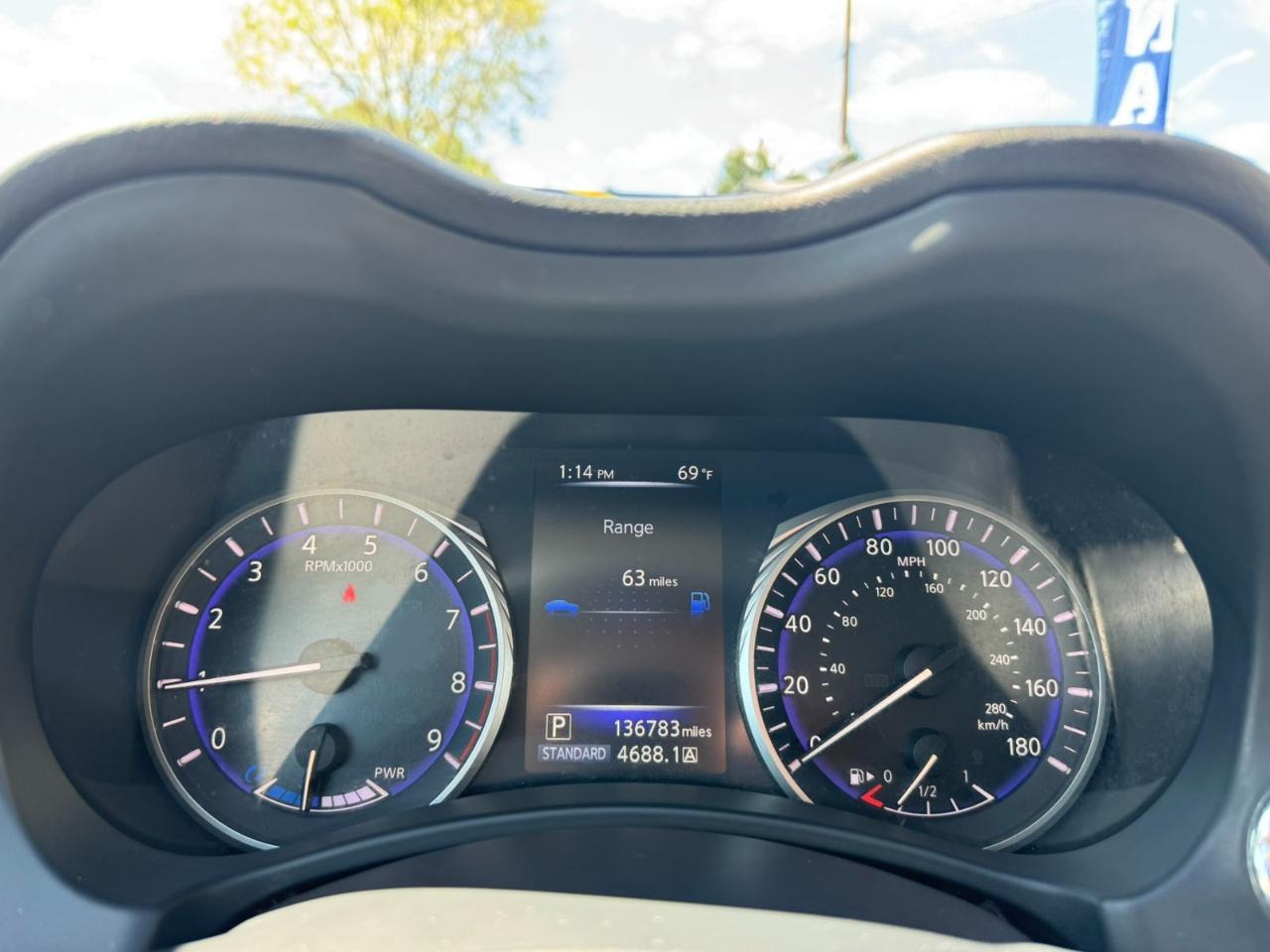 Infiniti Q50 4dr Sdn Hybrid Premium AWD 2014