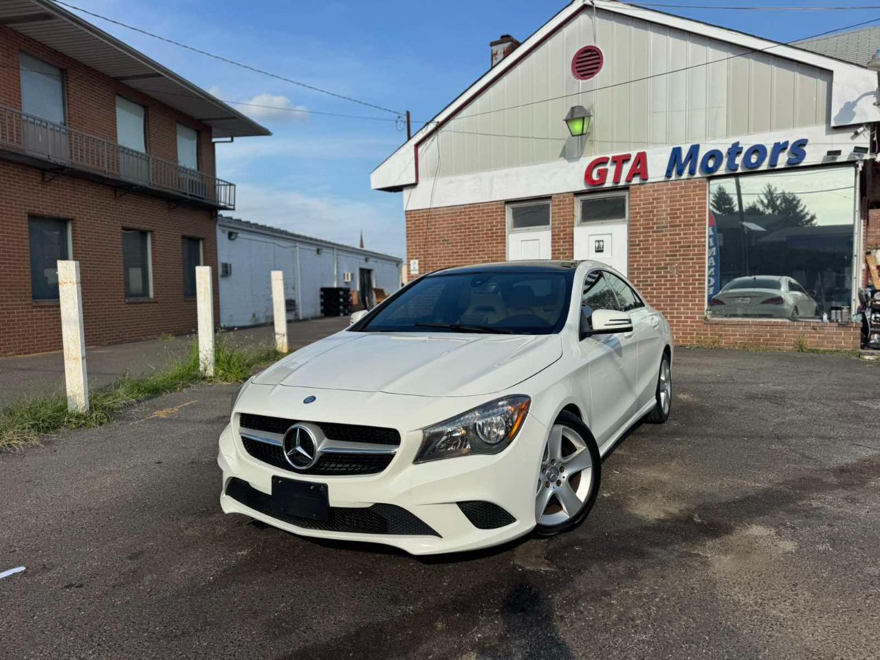 Mercedes-Benz CLA-Class 4dr Sdn CLA 250 FWD 2015