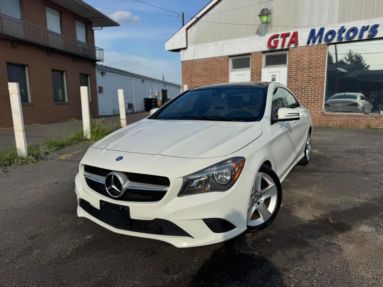 Mercedes-Benz CLA-Class 4dr Sdn CLA 250 FWD 2015
