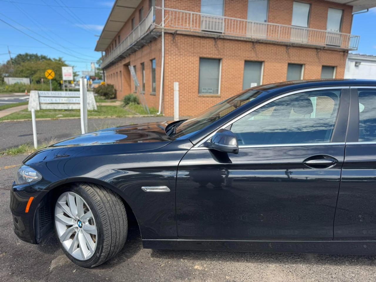 BMW 5 Series 4dr Sdn 535i xDrive AWD 2014