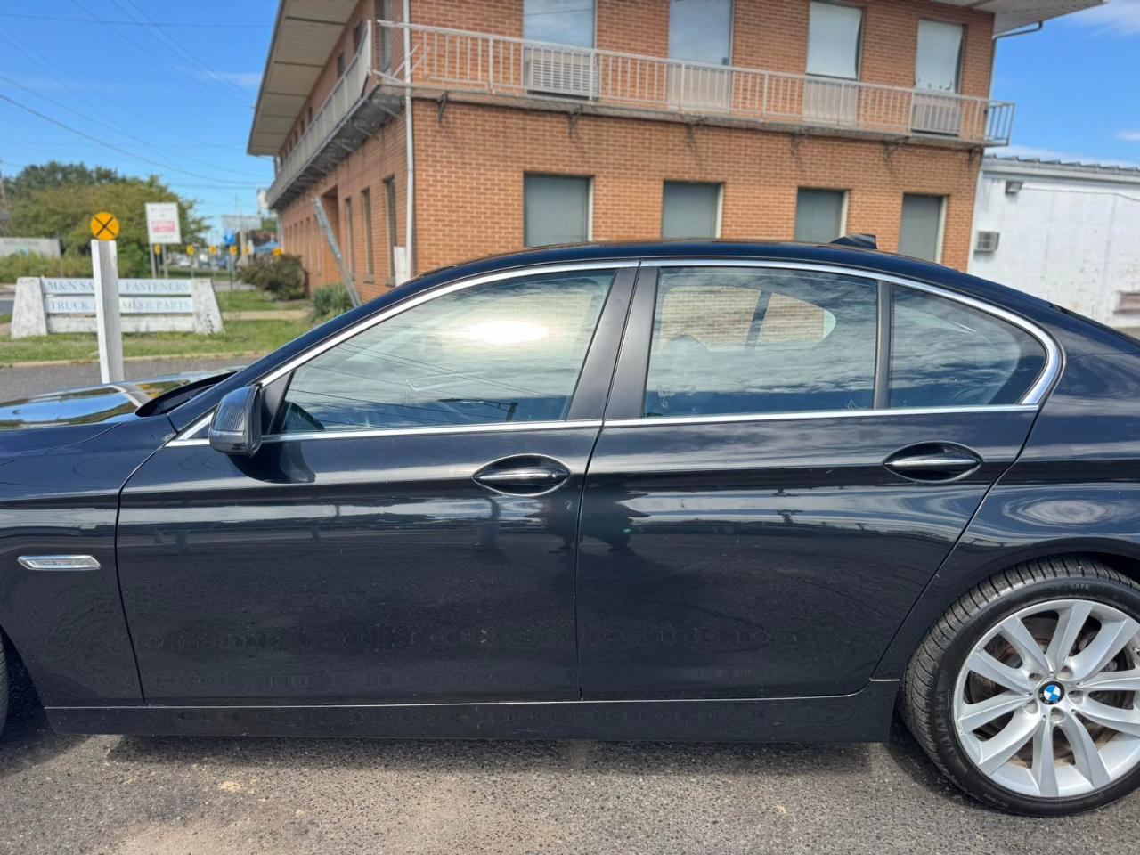 BMW 5 Series 4dr Sdn 535i xDrive AWD 2014