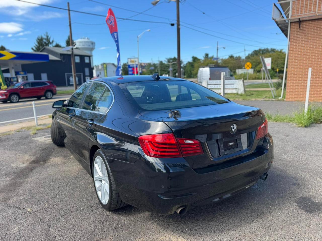 BMW 5 Series 4dr Sdn 535i xDrive AWD 2014