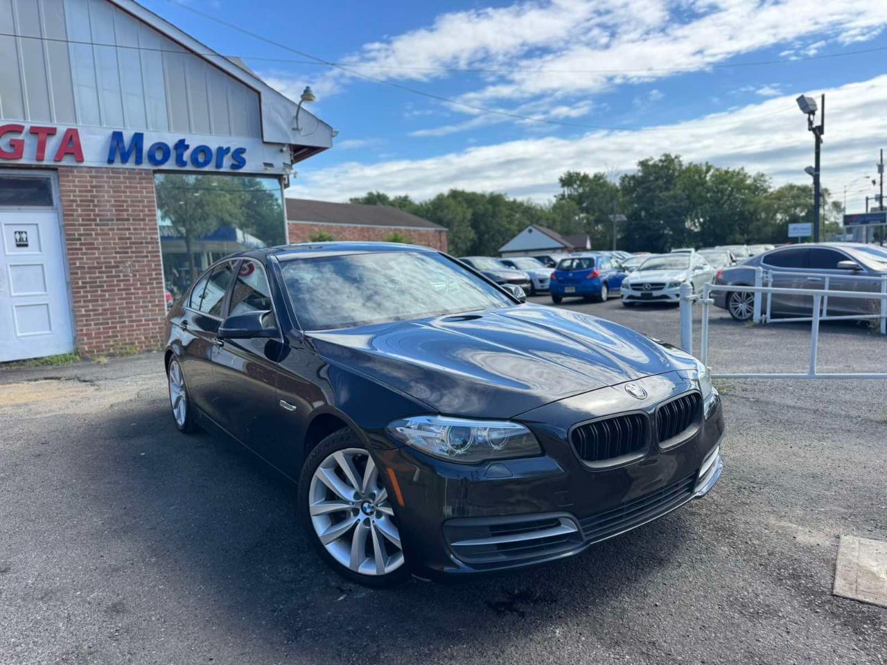 BMW 5 Series 4dr Sdn 535i xDrive AWD 2014