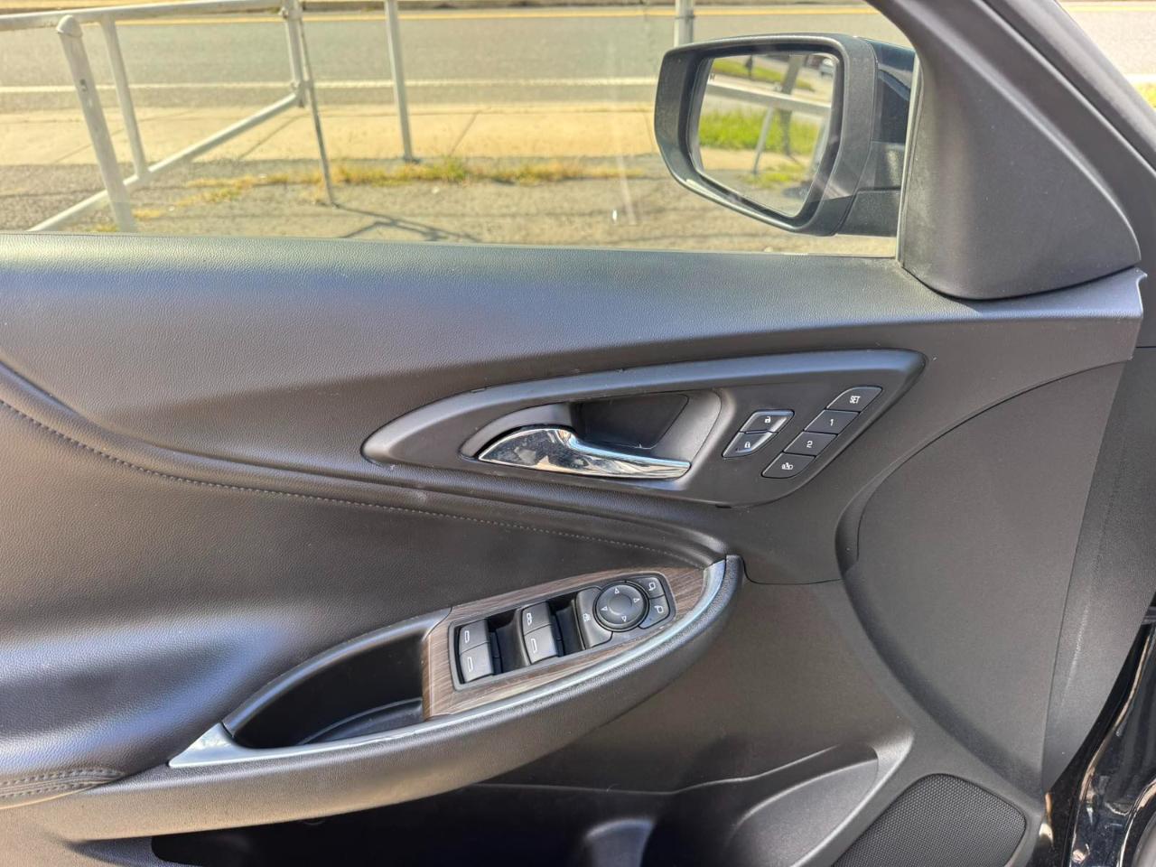 Chevrolet Malibu 4dr Sdn Premier w/2LZ 2016