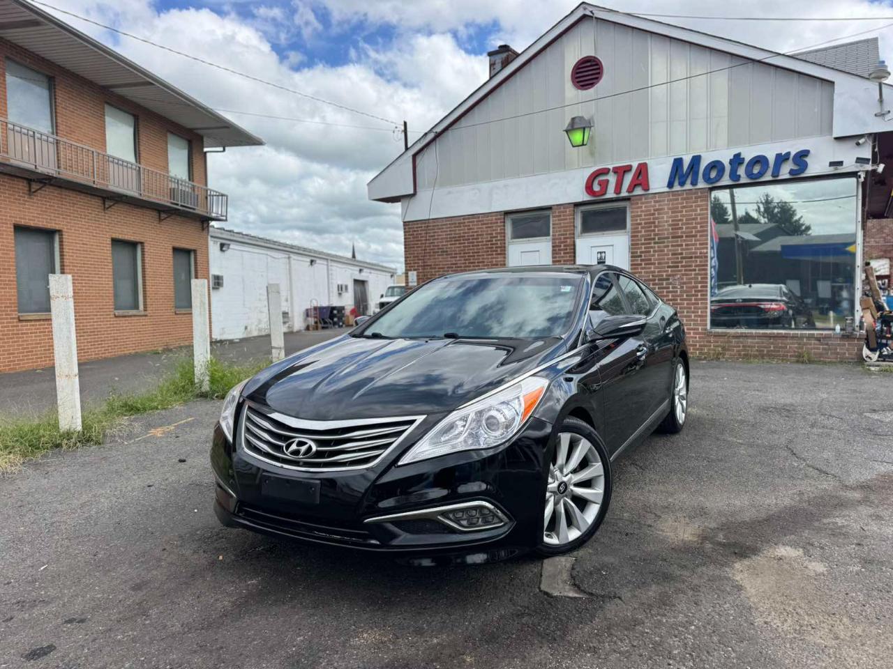 Hyundai Azera 4dr Sdn Limited 2015