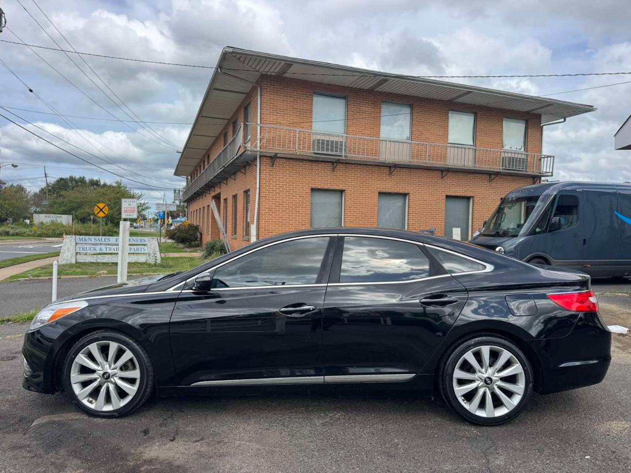 Hyundai Azera 4dr Sdn Limited 2015