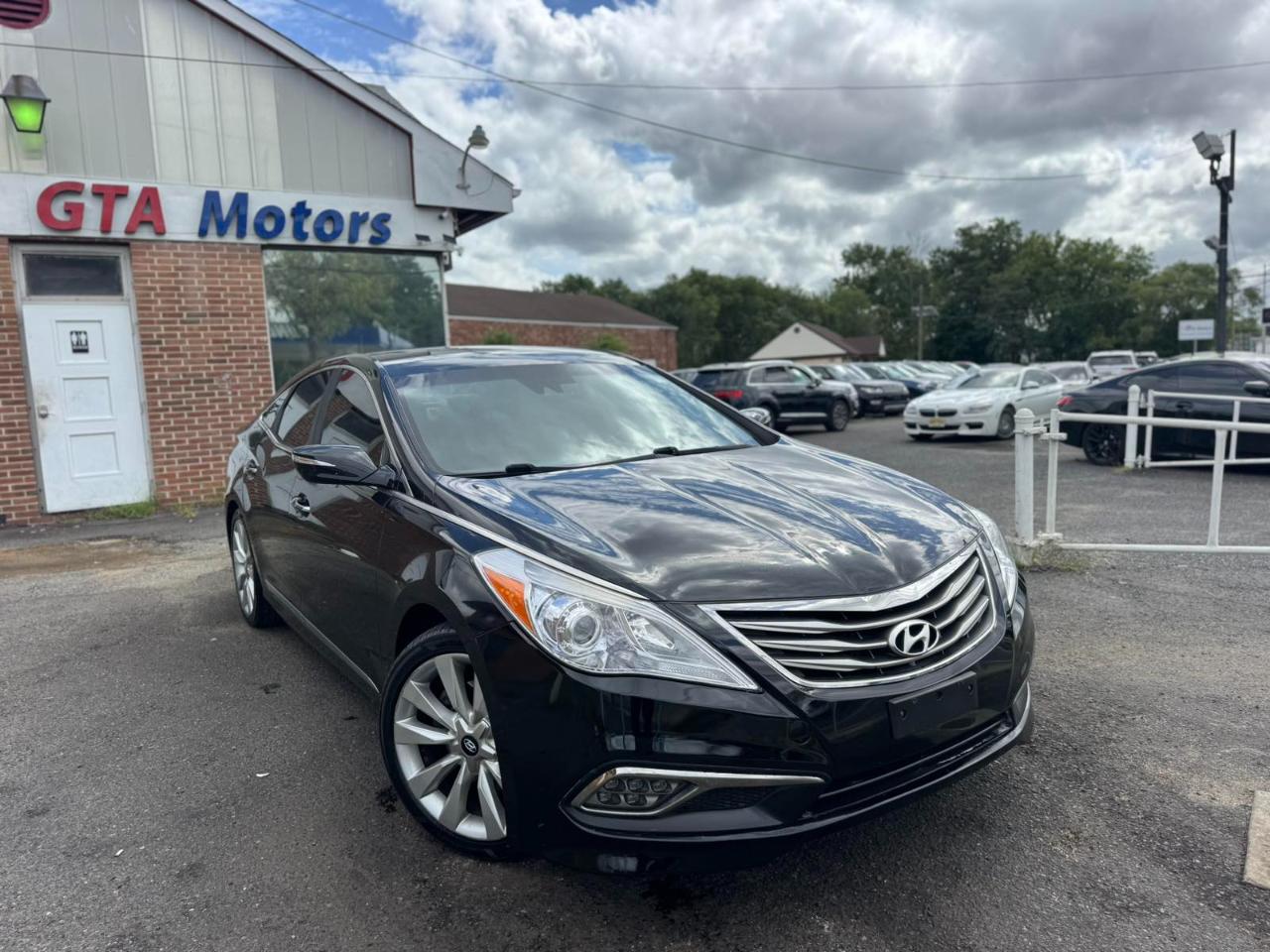 Hyundai Azera 4dr Sdn Limited 2015
