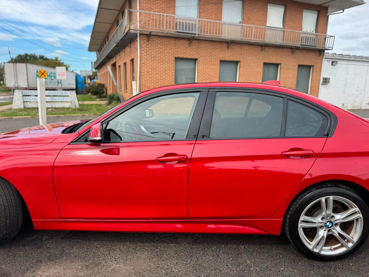 BMW 3 Series 4dr Sdn 328i xDrive AWD SULEV South Africa 2013