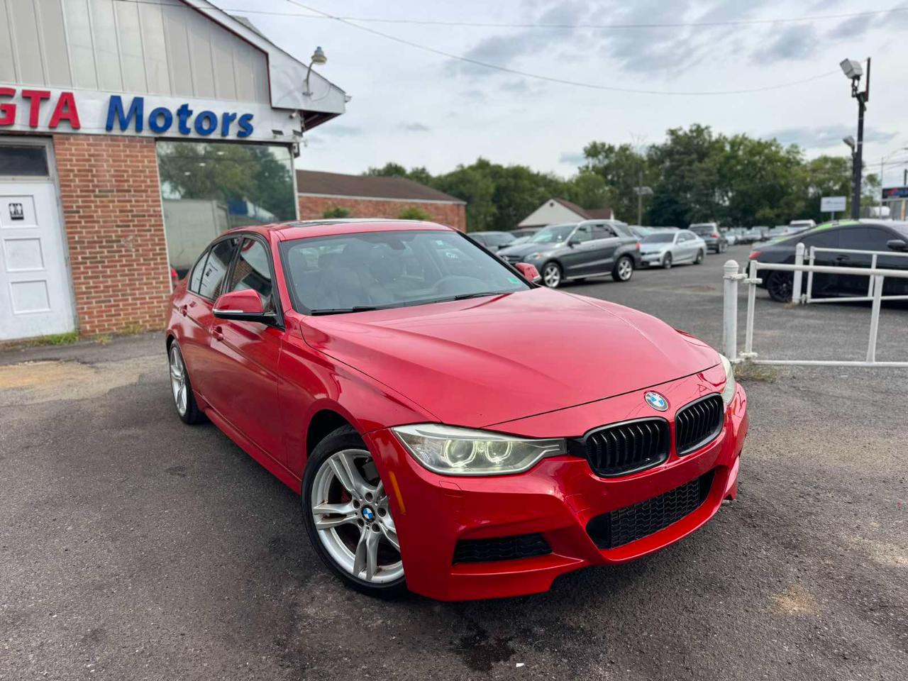 BMW 3 Series 4dr Sdn 328i xDrive AWD SULEV South Africa 2013