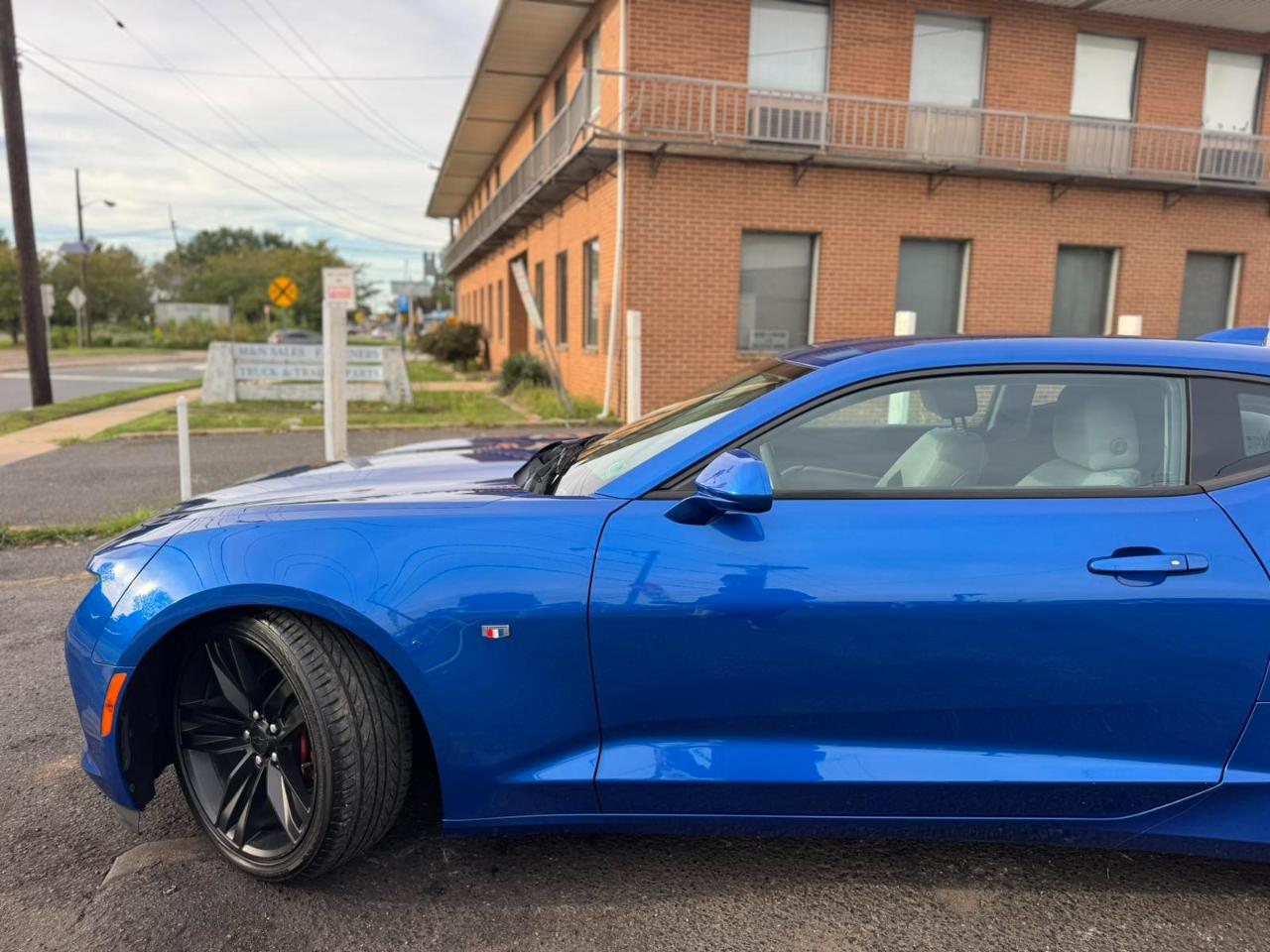 Chevrolet Camaro 2dr Cpe 1LT 2016