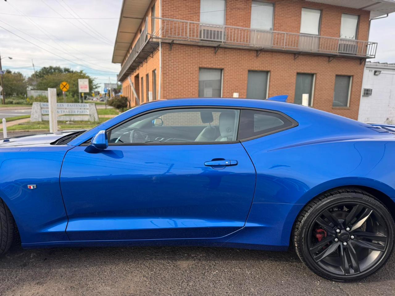 Chevrolet Camaro 2dr Cpe 1LT 2016