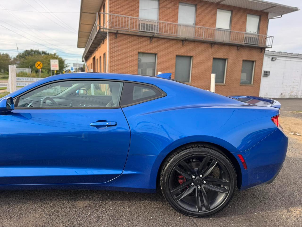 Chevrolet Camaro 2dr Cpe 1LT 2016
