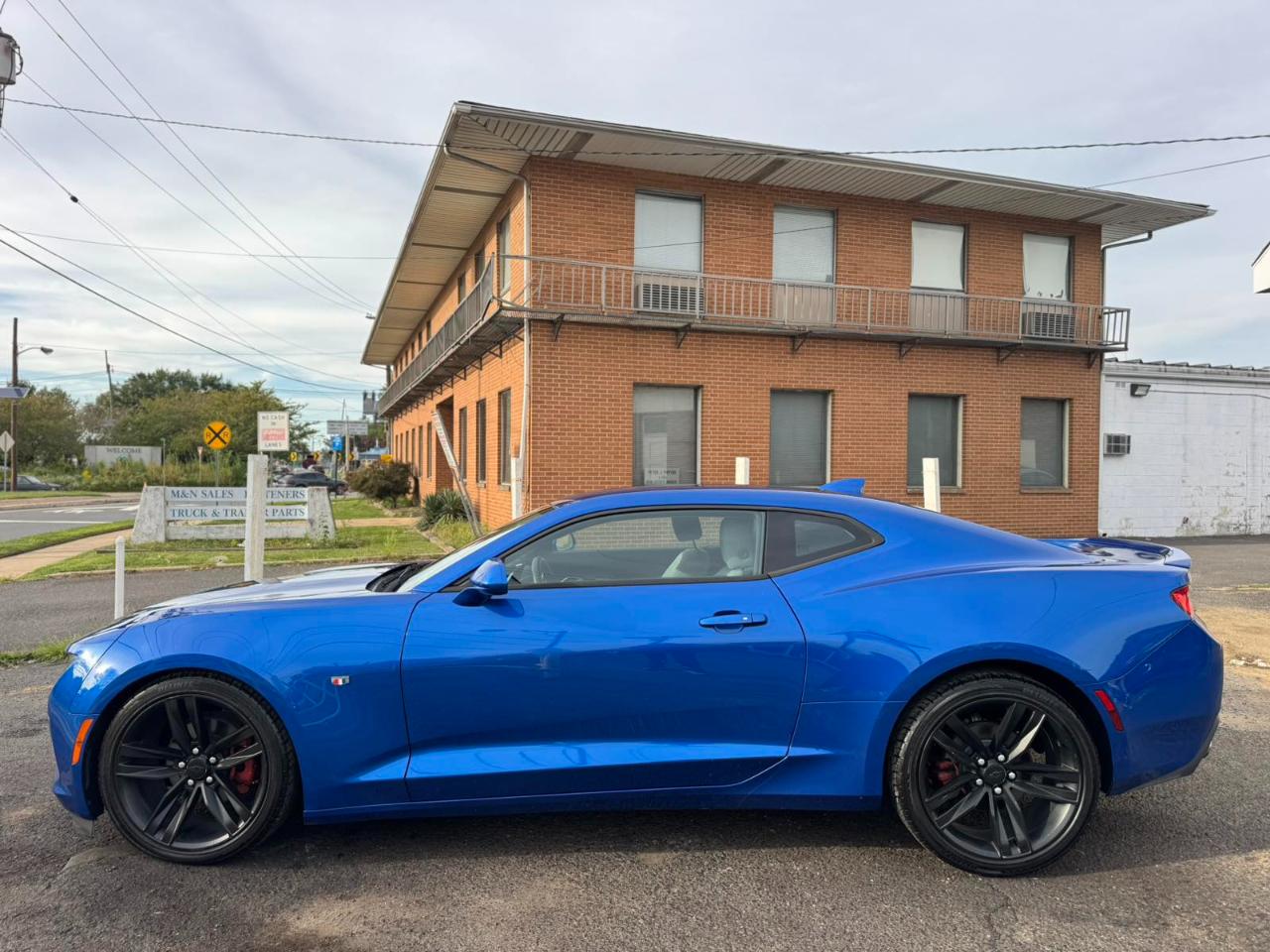 Chevrolet Camaro 2dr Cpe 1LT 2016