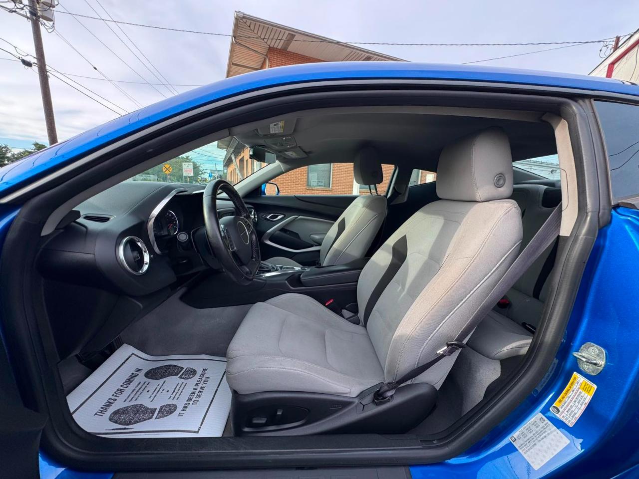 Chevrolet Camaro 2dr Cpe 1LT 2016