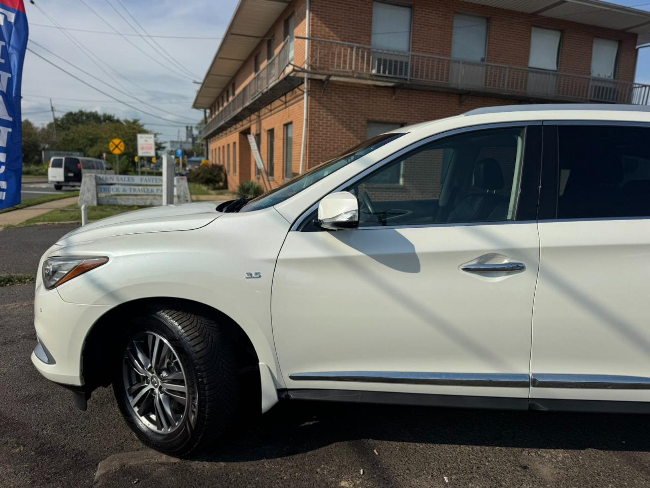 Infiniti QX60 AWD 4dr 2016