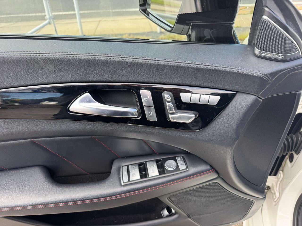 Mercedes-Benz CLS 4dr Sdn CLS 550 4MATIC 2016