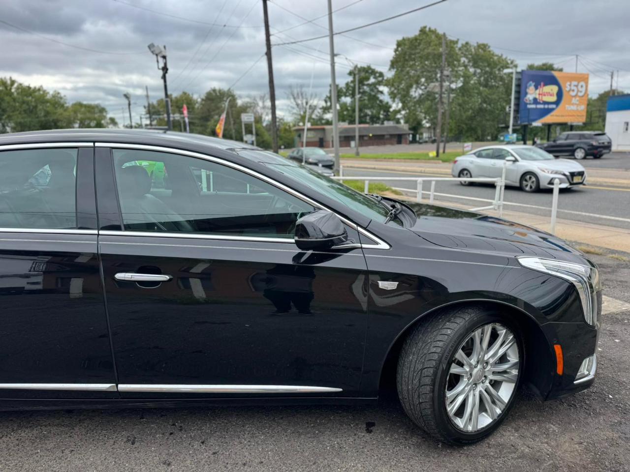Cadillac XTS 4dr Sdn Luxury FWD 2018