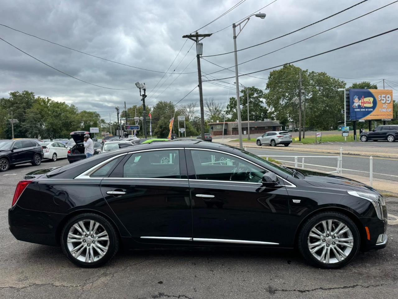 Cadillac XTS 4dr Sdn Luxury FWD 2018