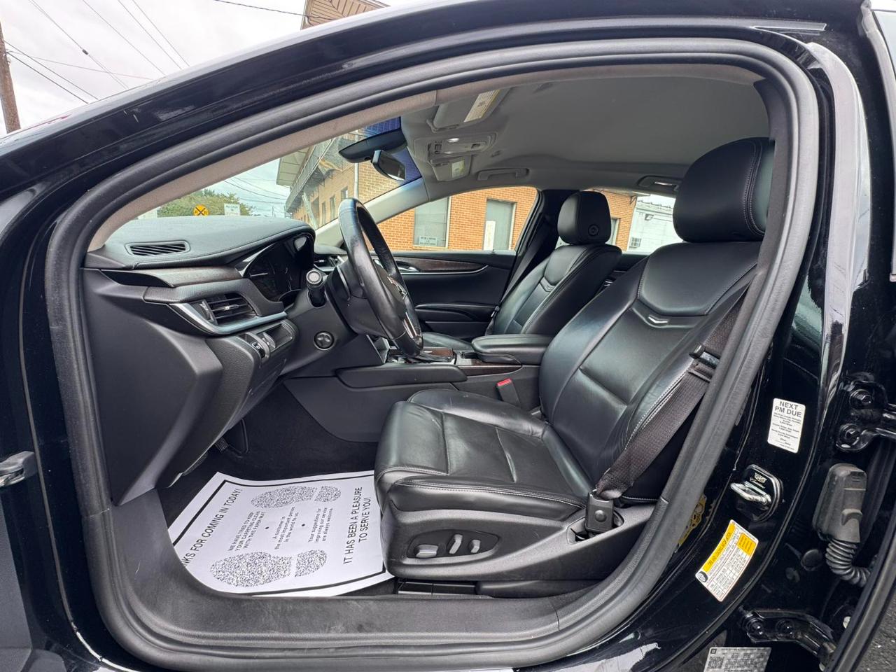 Cadillac XTS 4dr Sdn Luxury FWD 2018