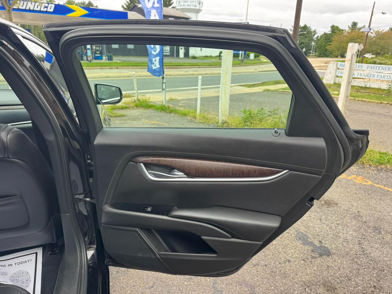Cadillac XTS 4dr Sdn Luxury FWD 2018