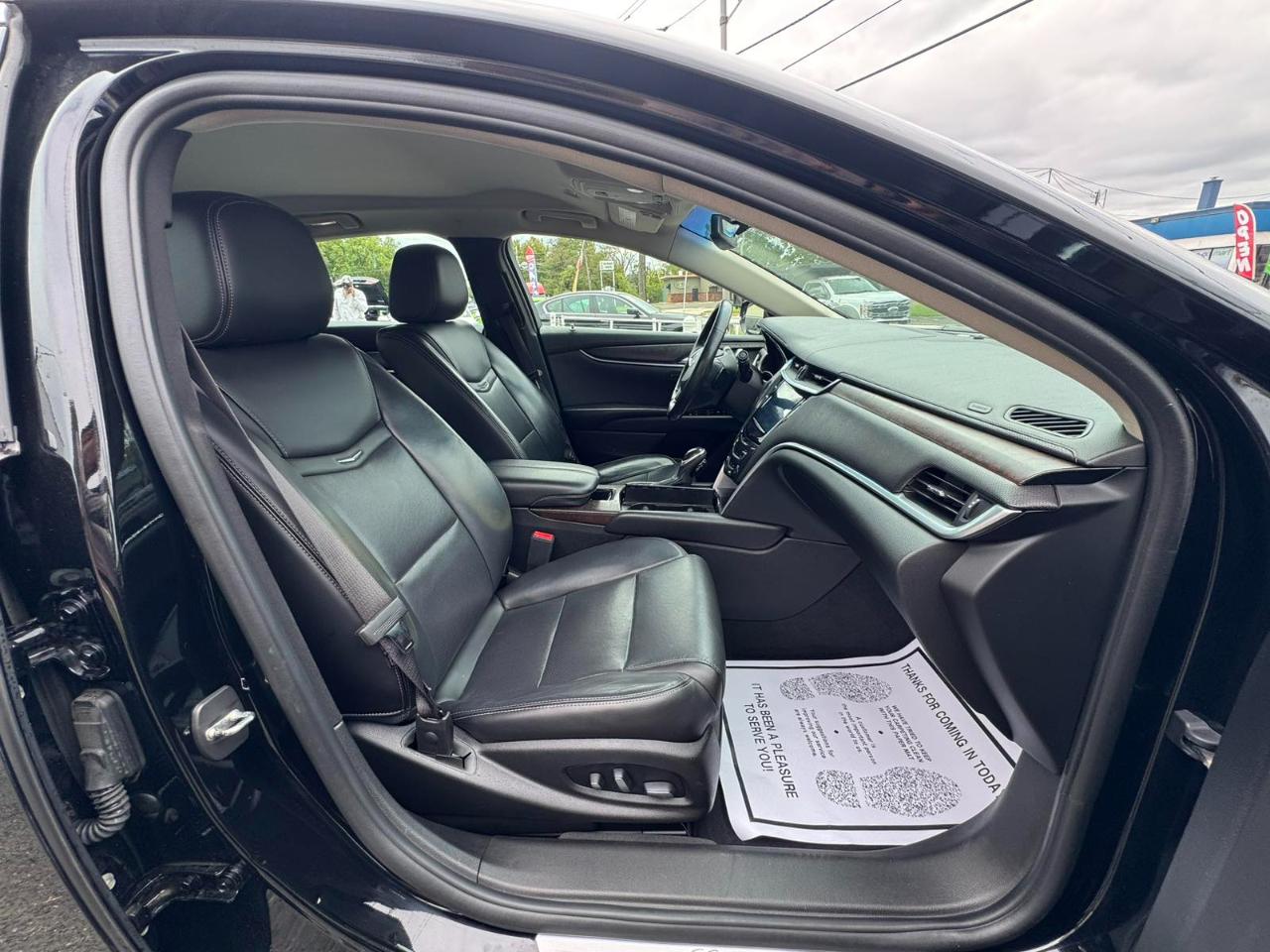 Cadillac XTS 4dr Sdn Luxury FWD 2018