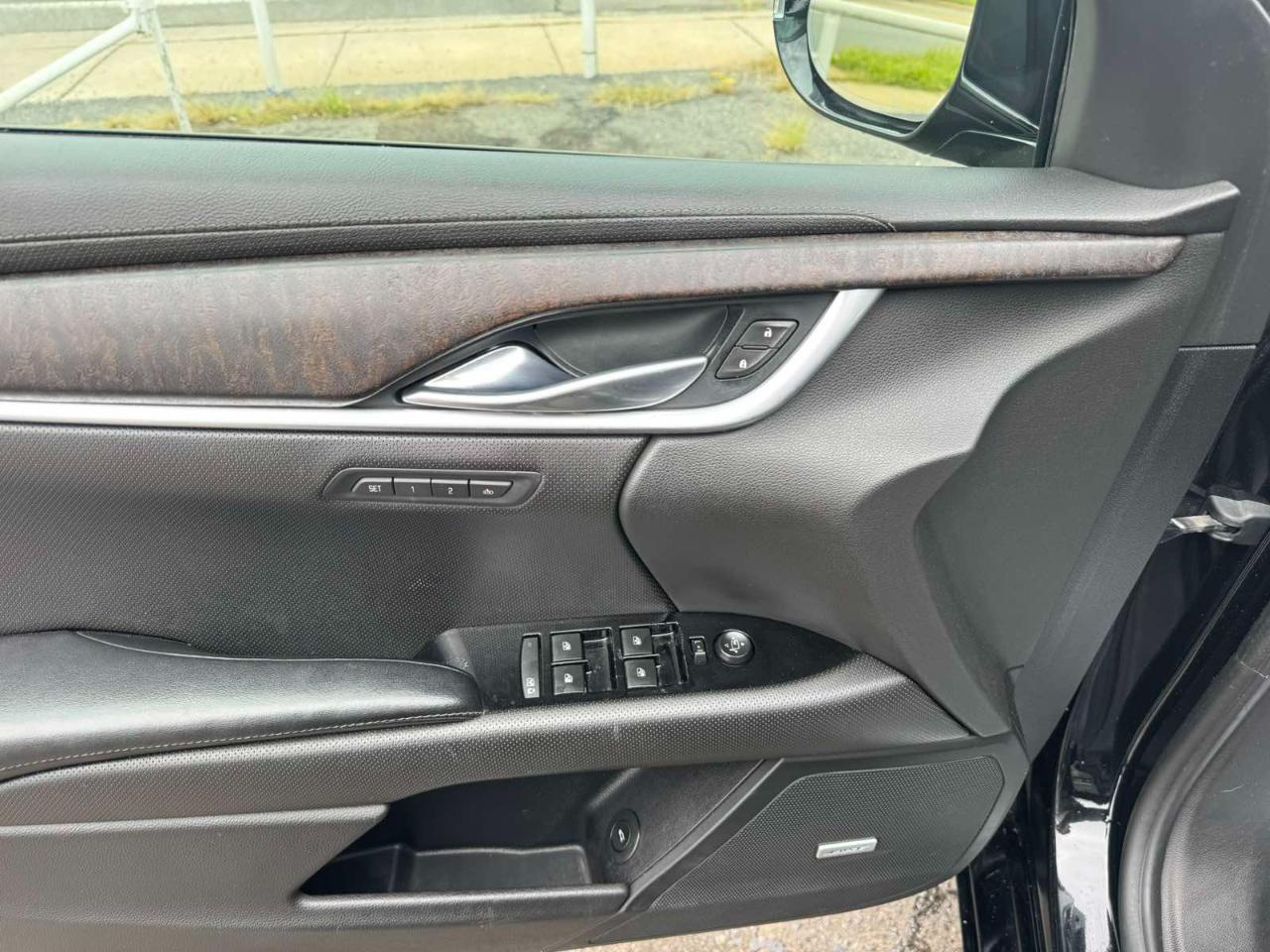 Cadillac XTS 4dr Sdn Luxury FWD 2018
