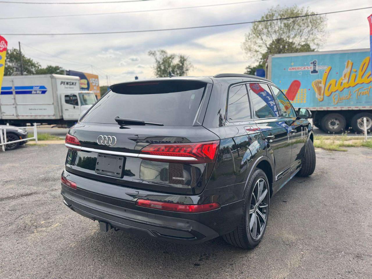Audi Q7 Premium Plus 55 TFSI quattro 2021