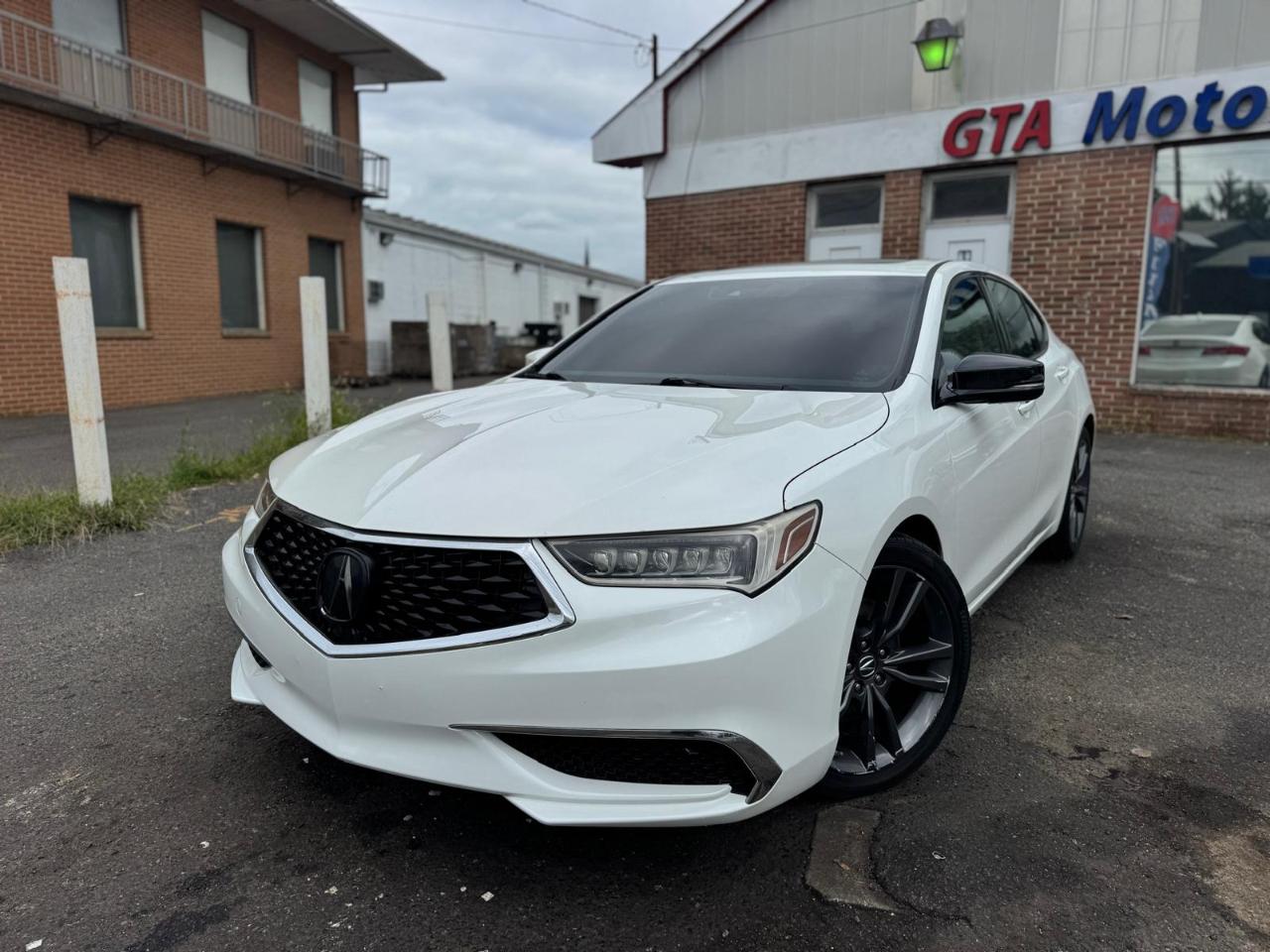 Acura TLX 2.4L FWD 2018