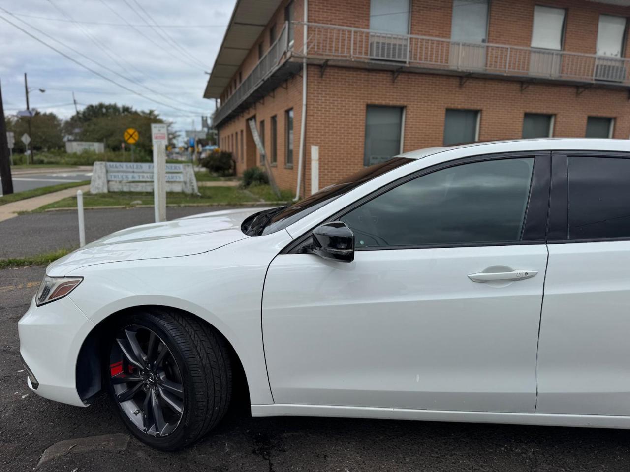 Acura TLX 2.4L FWD 2018