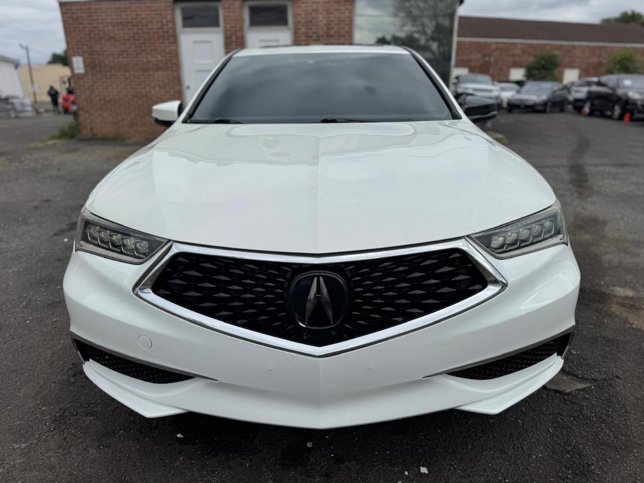 Acura TLX 2.4L FWD 2018