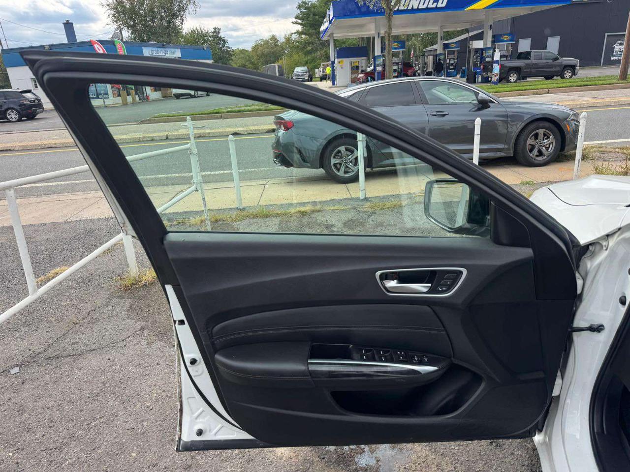Acura TLX 2.4L FWD 2018