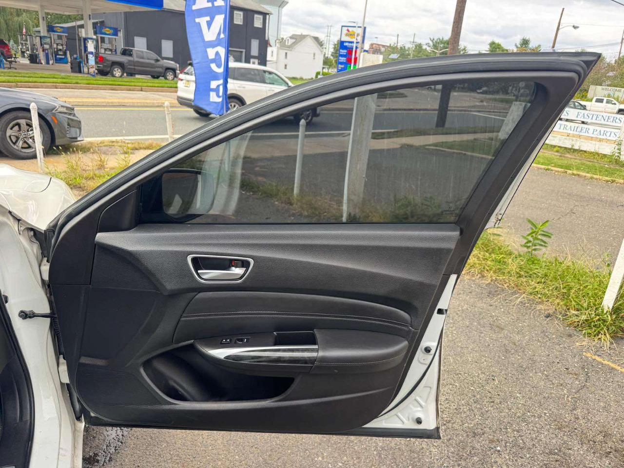 Acura TLX 2.4L FWD 2018